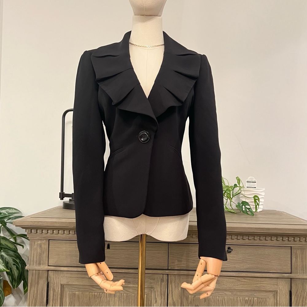 TAHARI Arthur S. Levine Ruffle Collar Blazer | 6